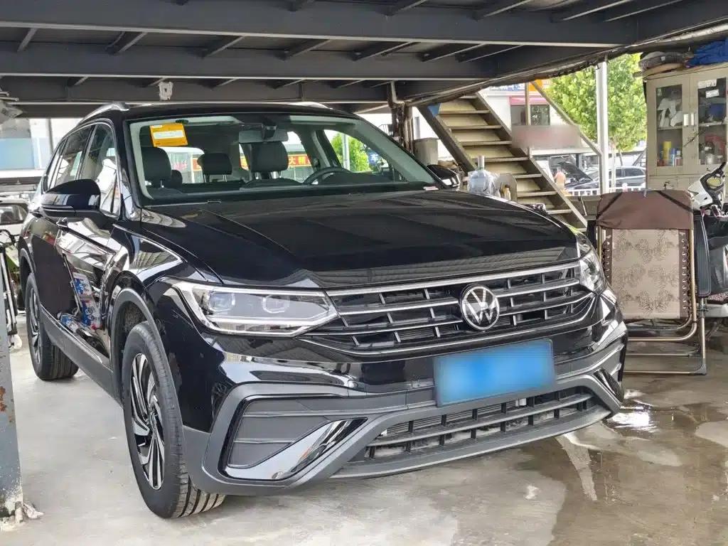 Tiguan L 2025 Outstanding Edition 300TSI Automatic 2WD Dragon Edition — миниатюра 7
