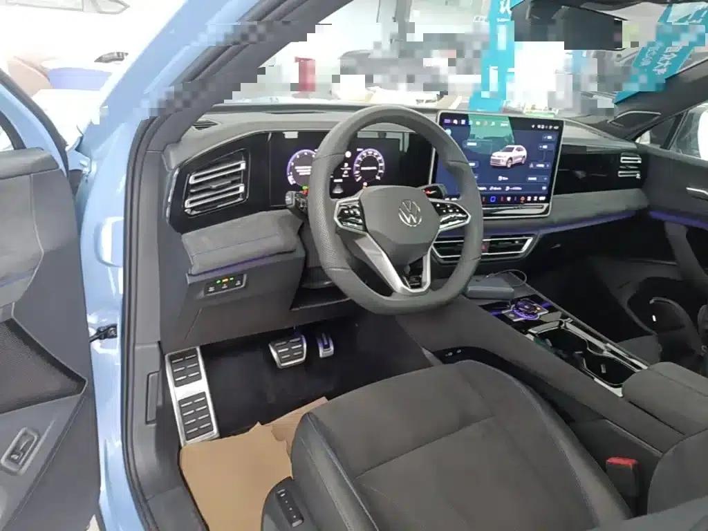 Tiguan L 2024 PRO 380TSI AWD R-Line Supreme Edition — миниатюра 17
