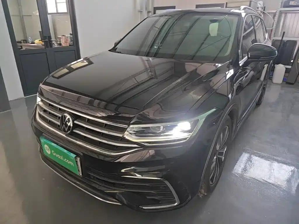 Tiguan L 2022 330TSI Automatic 2WD R-Line Premium Edition — миниатюра 1