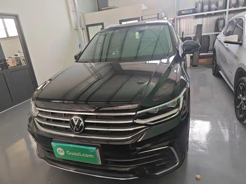 Tiguan L 2022 330TSI Automatic 2WD R-Line Premium Edition — миниатюра 3