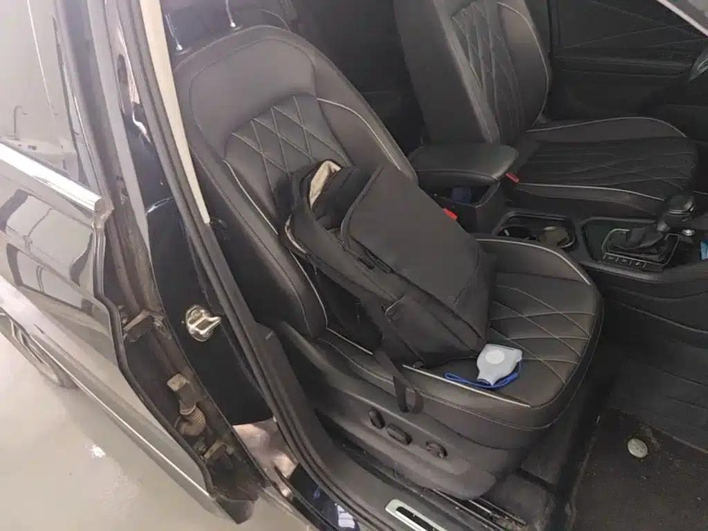 Tiguan L 2022 330TSI Automatic 2WD R-Line Premium Edition — миниатюра 25