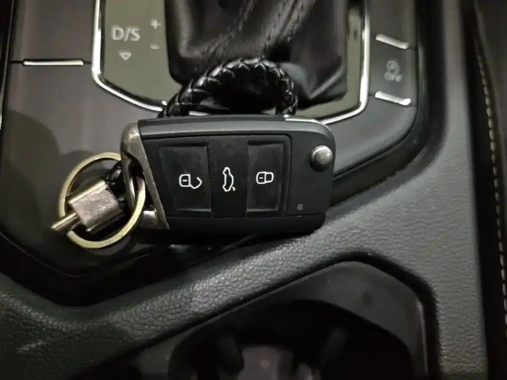 Tiguan L 2021 330TSI Automatic 2WD Smart Edition — миниатюра 17
