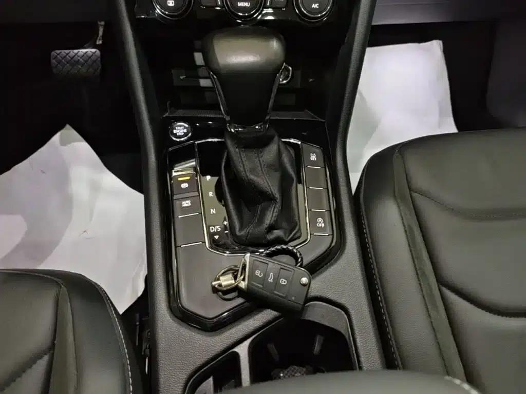 Tiguan L 2021 330TSI Automatic 2WD Smart Edition — миниатюра 10