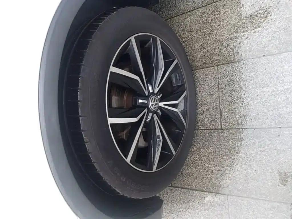 Tiguan L 2019 330TSI Automatic 2WD Smart Luxury Edition (National V Emission Standard) — миниатюра 23