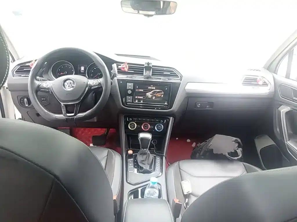 Tiguan L 2019 330TSI Automatic 2WD Smart Luxury Edition (National V Emission Standard) — миниатюра 10