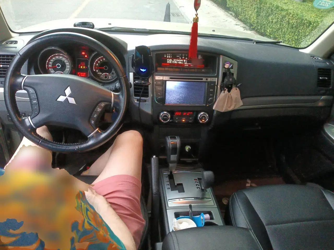 Mitsubishi Pajero 2016 3.0L Automatic Luxury Edition China IV — миниатюра 9