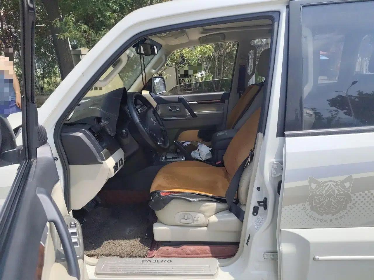 Mitsubishi Pajero 2018 Parallel Import, 3.8L Automatic, with Sunroof, 7-Seater — миниатюра 15