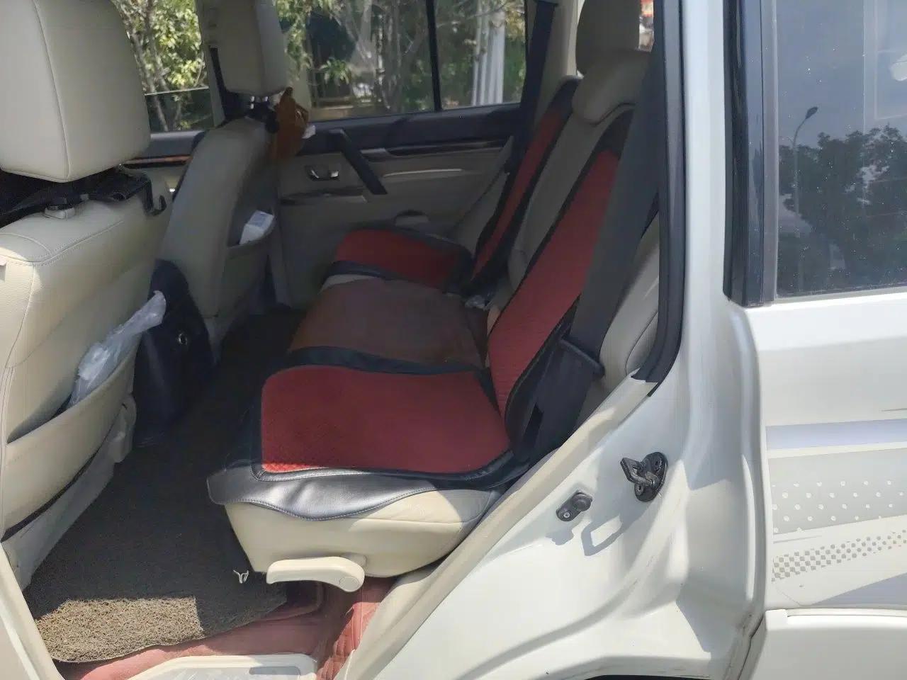 Mitsubishi Pajero 2018 Parallel Import, 3.8L Automatic, with Sunroof, 7-Seater — миниатюра 17