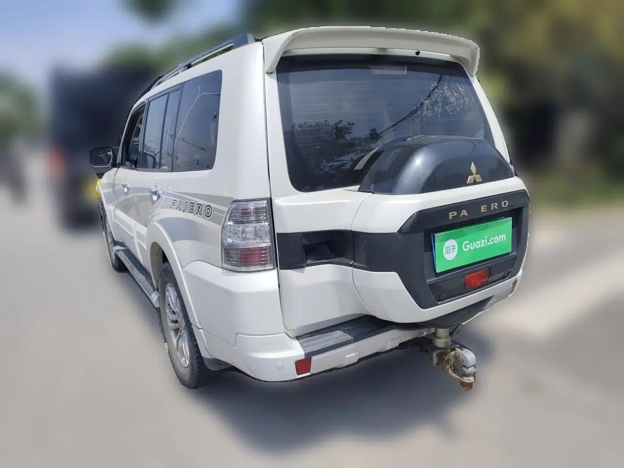 Mitsubishi Pajero 2018 Parallel Import, 3.8L Automatic, with Sunroof, 7-Seater — миниатюра 4