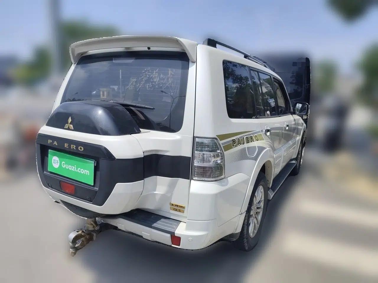 Mitsubishi Pajero 2018 Parallel Import, 3.8L Automatic, with Sunroof, 7-Seater — миниатюра 6