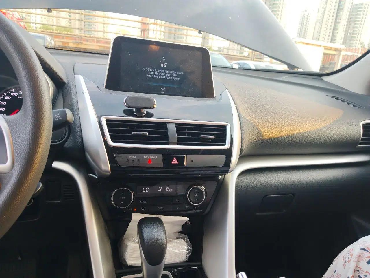Mitsubishi Eclipse Cross 2019 1.5T CVT Two-Wheel Drive Fearless Edition China VI Standard — миниатюра 13