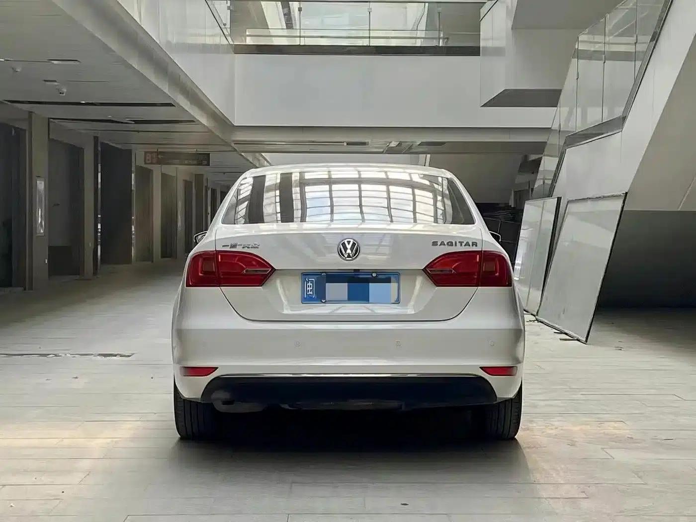 2012 Volkswagen Sagitar 1.4TSI Automatic Luxury — миниатюра 3