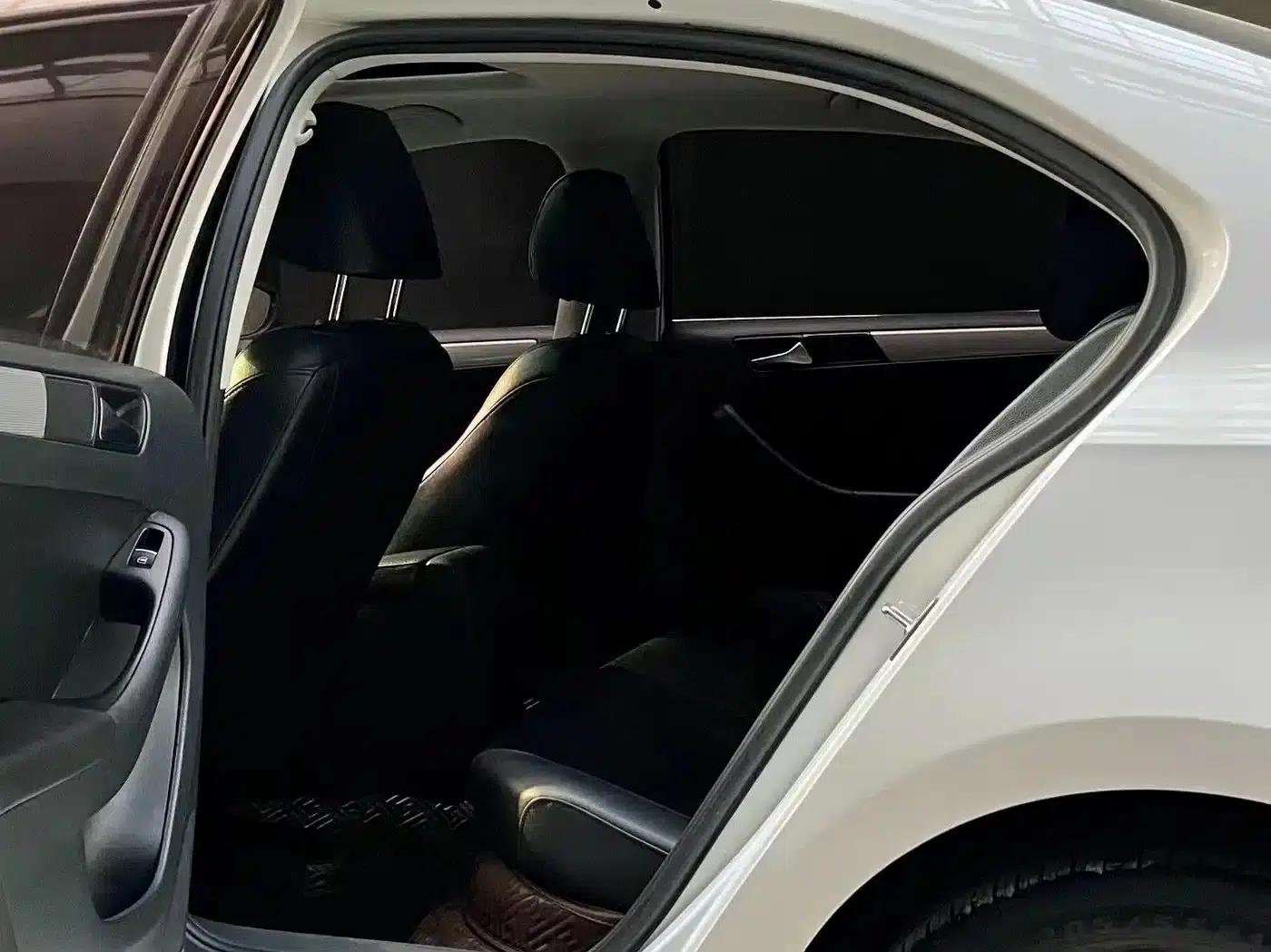 2012 Volkswagen Sagitar 1.4TSI Automatic Luxury — миниатюра 6