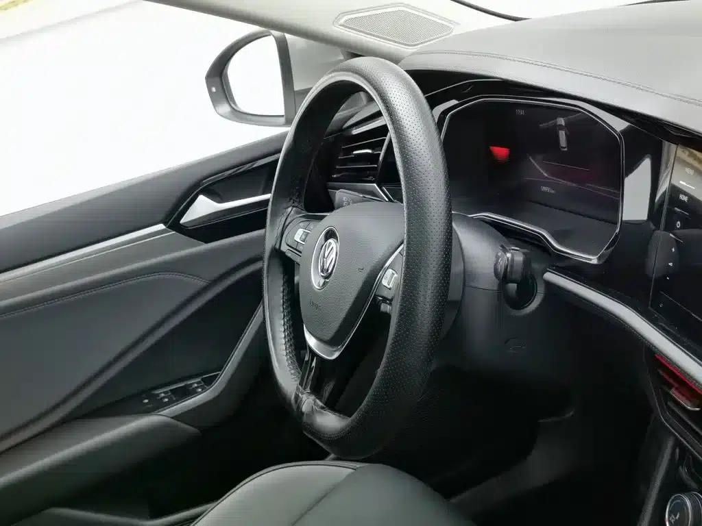 2021 Volkswagen Sagitar 280TSI DSG Super Edition — миниатюра 22