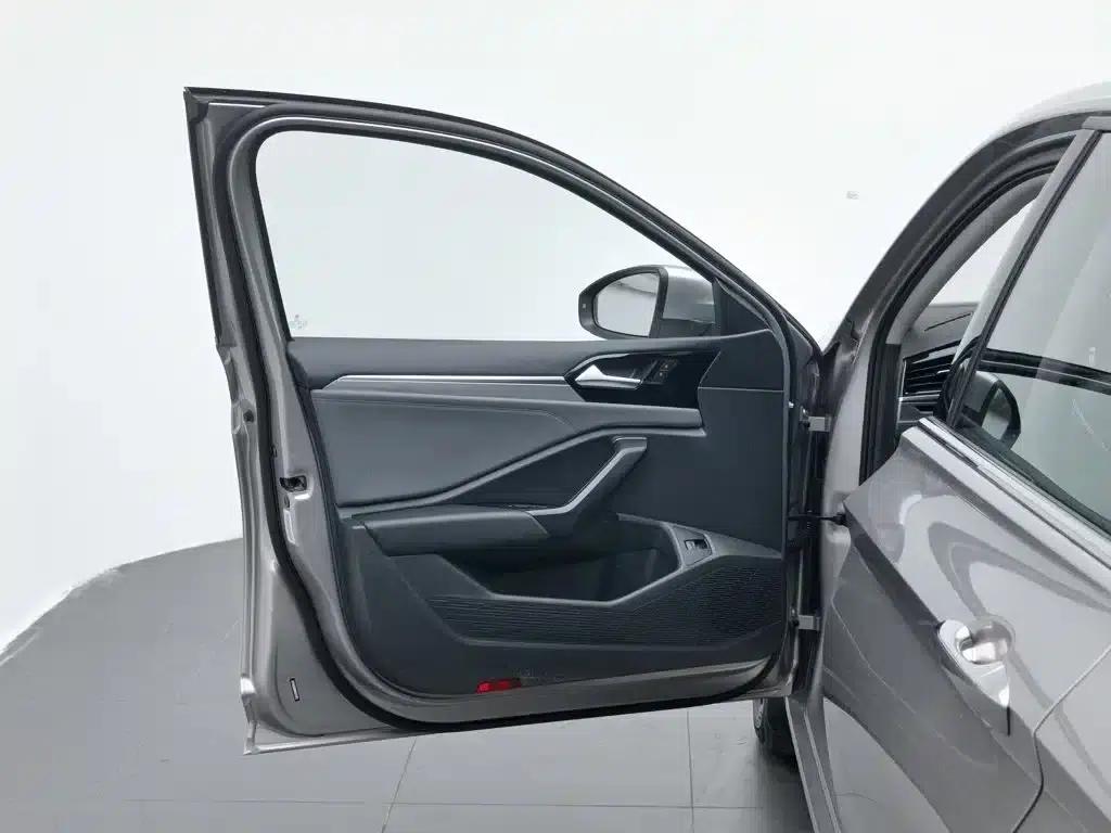 2021 Volkswagen Sagitar 280TSI DSG Super Edition — миниатюра 8