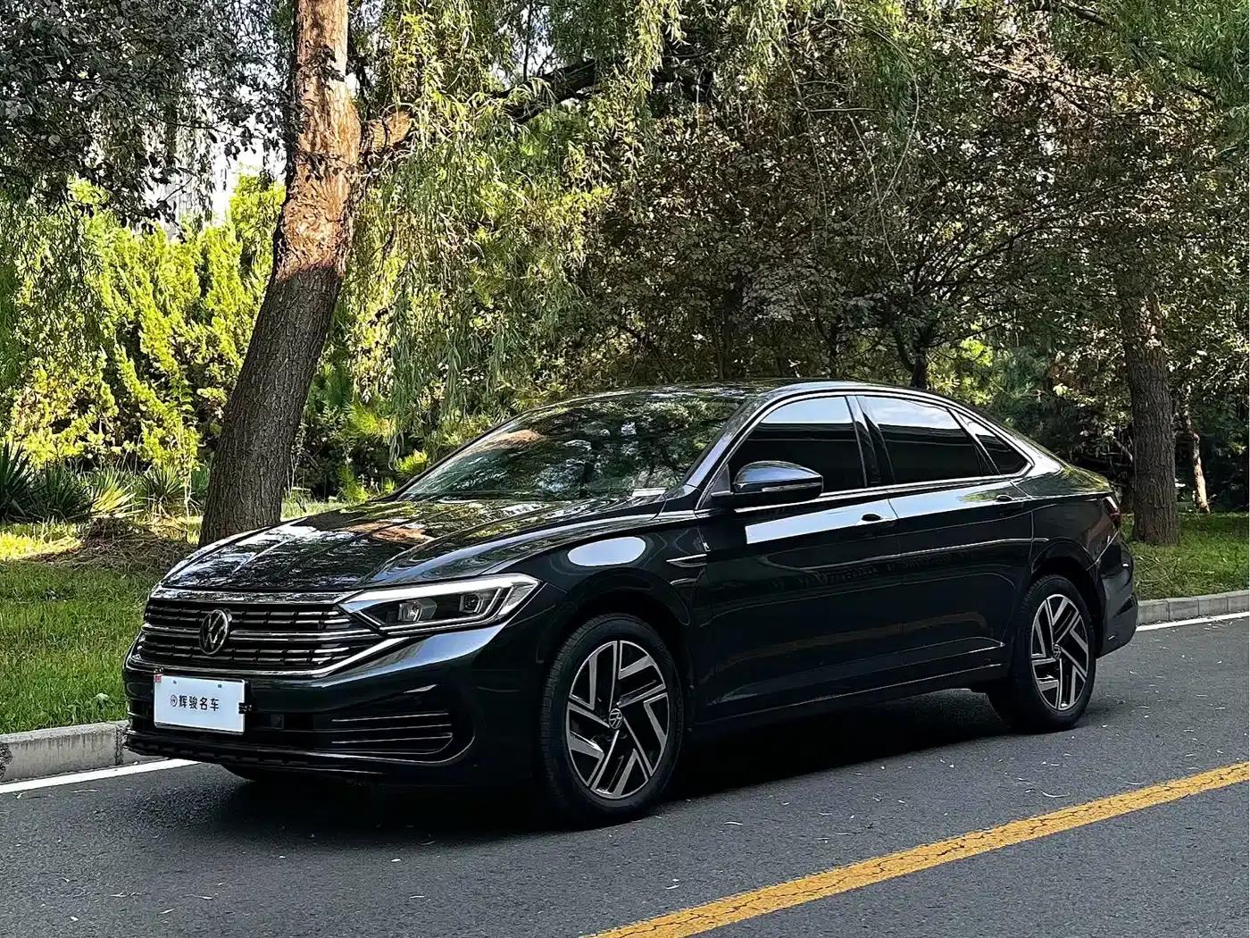 2024 Volkswagen Sagitar 300TSI DSG Super Edition — миниатюра 1