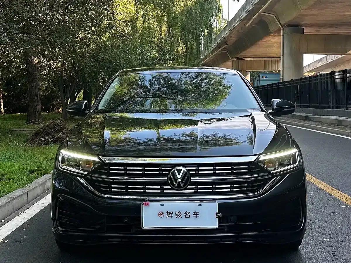 2024 Volkswagen Sagitar 300TSI DSG Super Edition — миниатюра 2