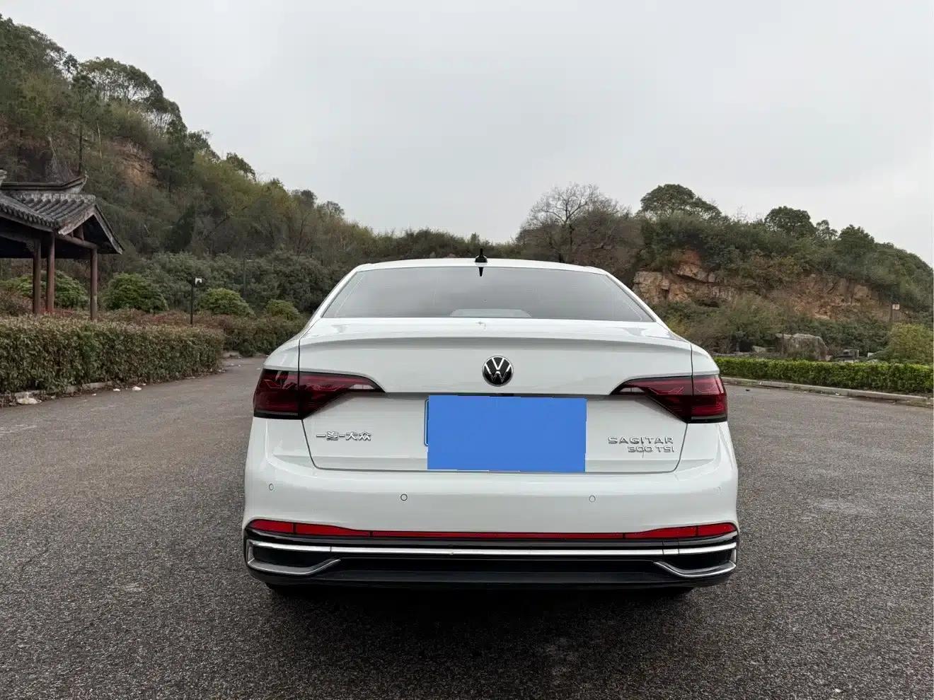 2023 Volkswagen Sagitar 300TSI DSG Super Edition — миниатюра 4