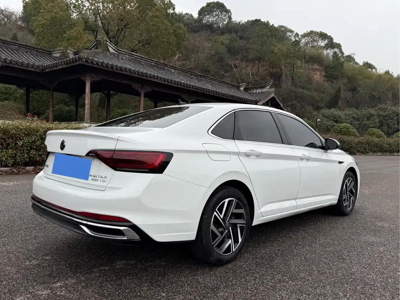 2023 Volkswagen Sagitar 300TSI DSG Super Edition — миниатюра 6