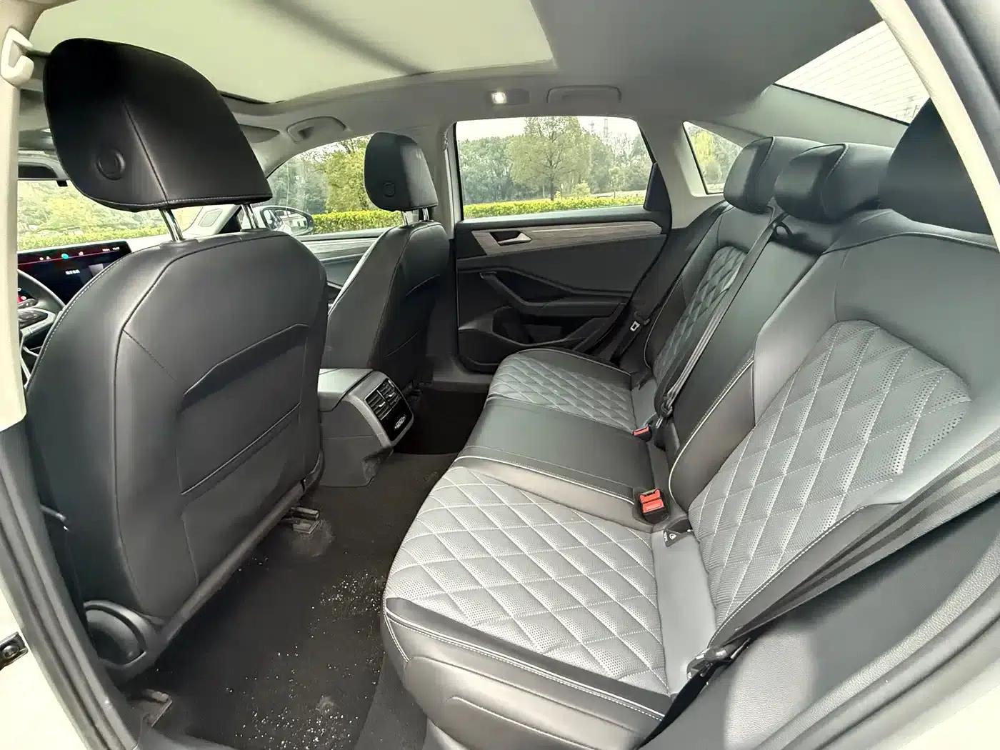 2023 Volkswagen Sagitar 300TSI DSG Super Edition — миниатюра 8