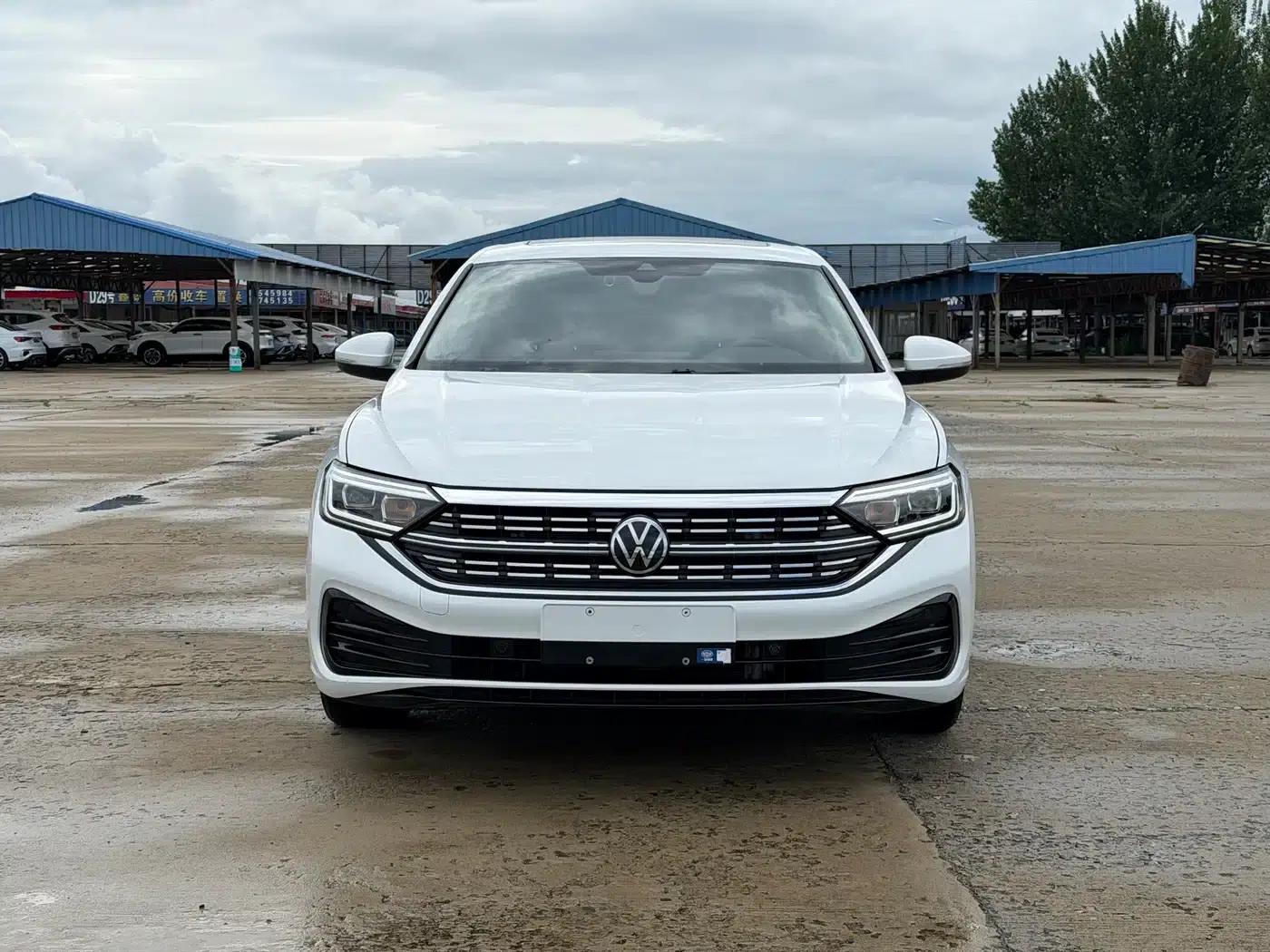 2023 Volkswagen Sagitar 200TSI DSG Super Edition — миниатюра 2