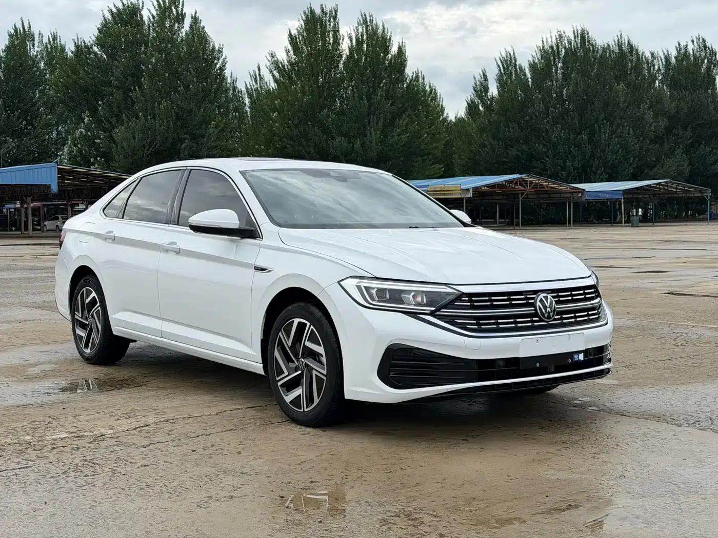 2023 Volkswagen Sagitar 200TSI DSG Super Edition — миниатюра 3