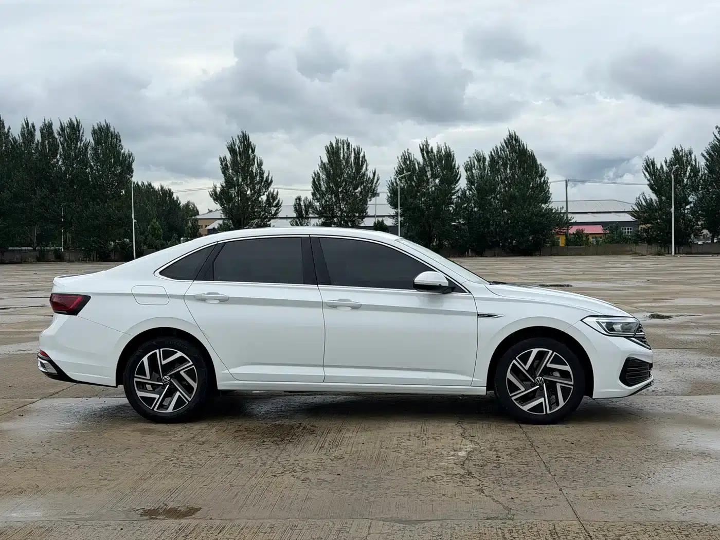 2023 Volkswagen Sagitar 200TSI DSG Super Edition — миниатюра 4