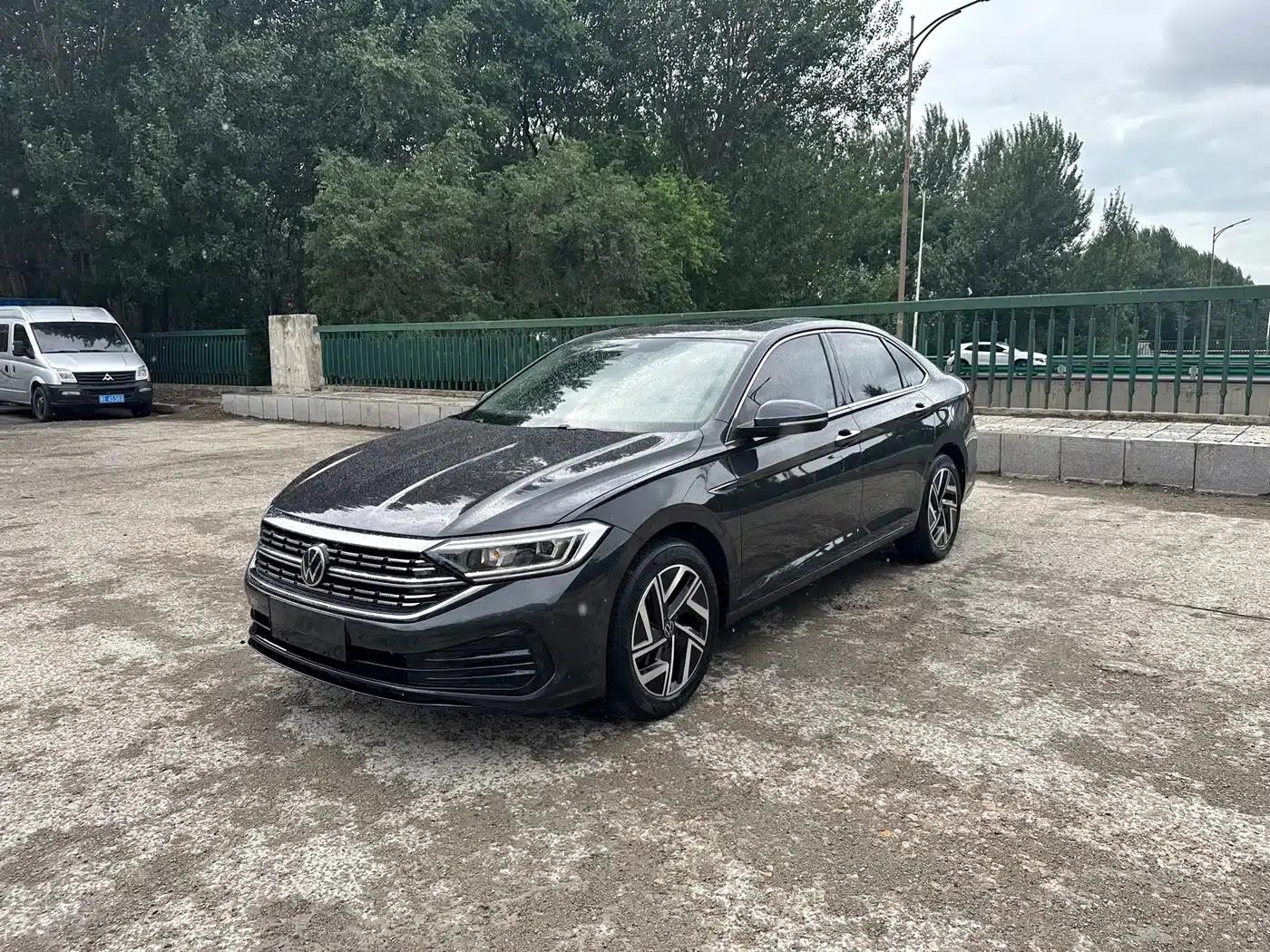 2023 Volkswagen Sagitar 280TSI DSG Beyond Plus Edition — миниатюра 1