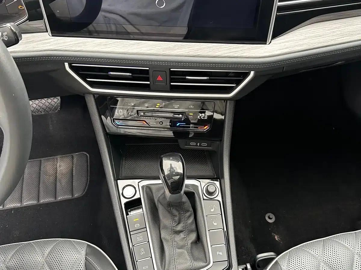 2023 Volkswagen Sagitar 280TSI DSG Beyond Plus Edition — миниатюра 15