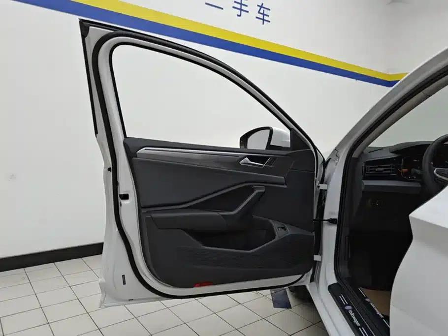 2024 Volkswagen Sagitar 200TSI DSG Flying Edition — миниатюра 7