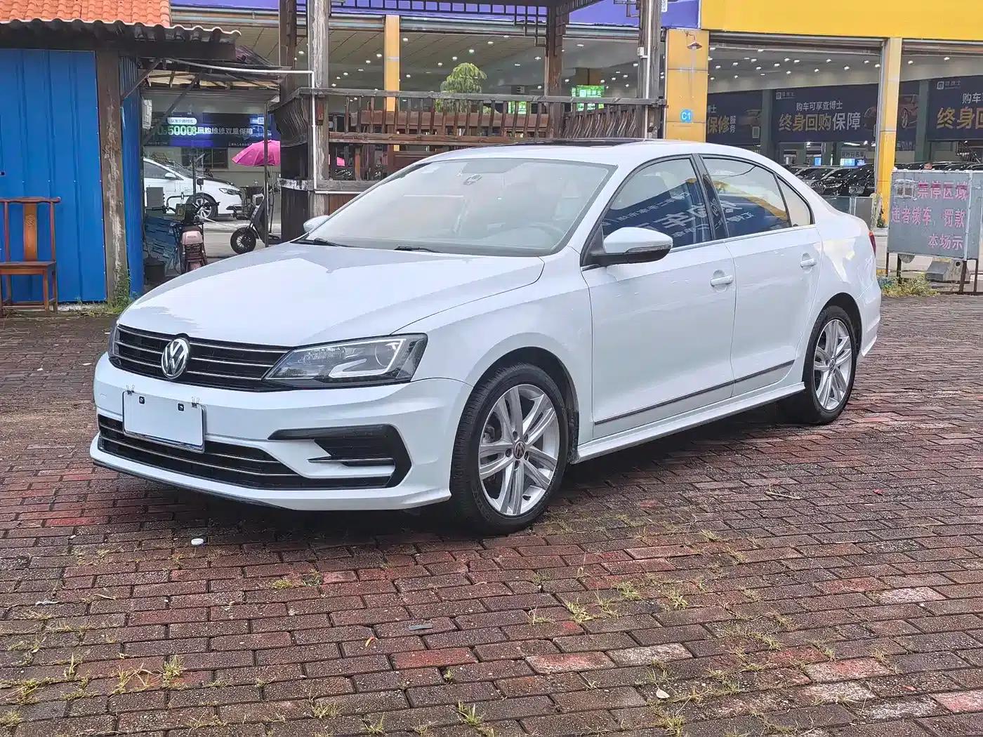 2018 Volkswagen Sagitar 280TSI DSG Dynamic Edition — миниатюра 1