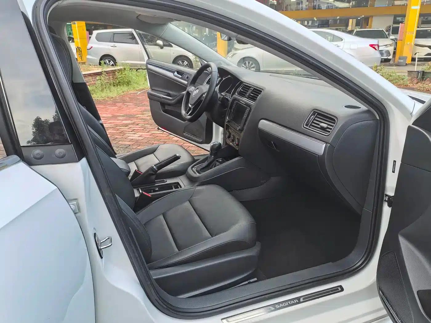 2018 Volkswagen Sagitar 280TSI DSG Dynamic Edition — миниатюра 12