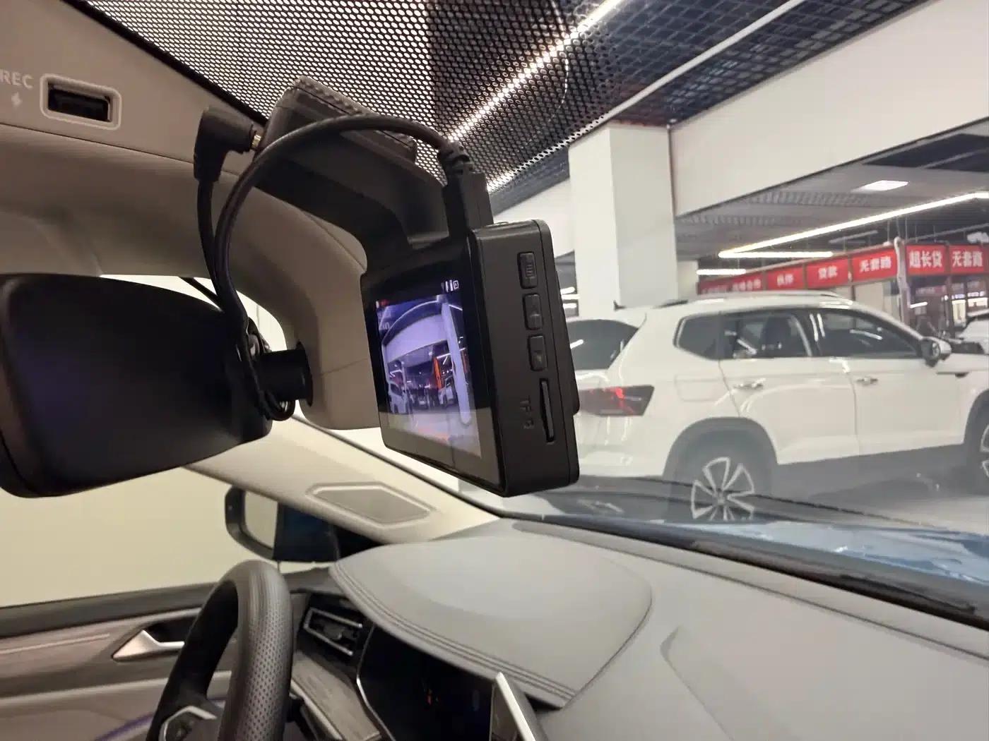 2023 Volkswagen Sagitar 280TSI DSG Super Edition — миниатюра 23