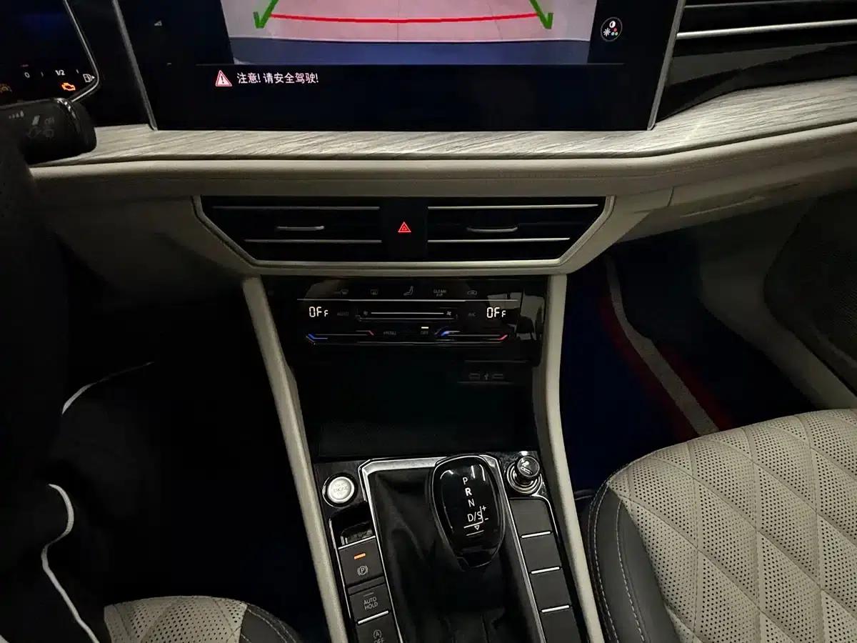 2023 Volkswagen Sagitar 280TSI DSG Super Edition — миниатюра 10