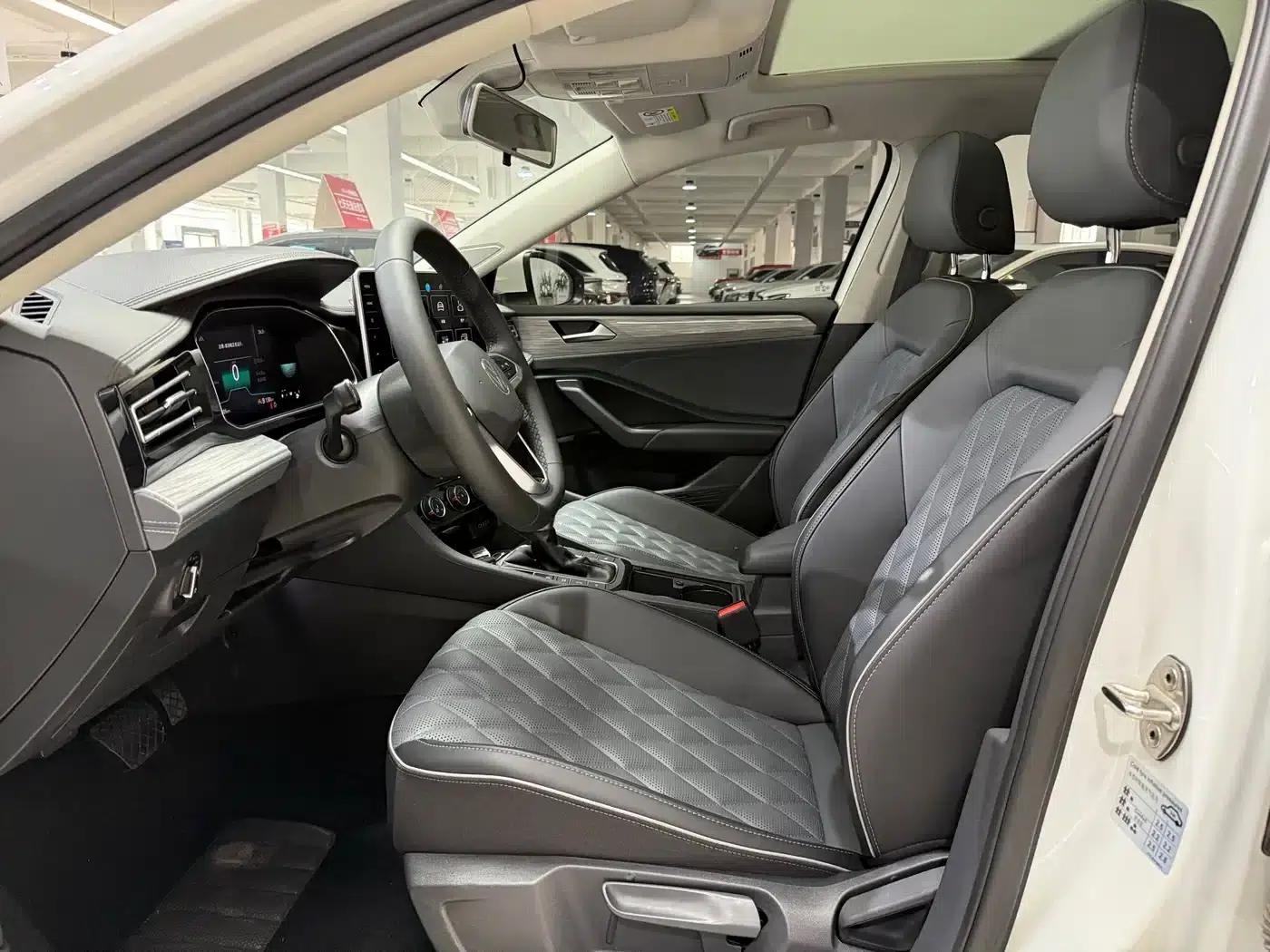 2024 Volkswagen Sagitar 300TSI DSG Super Edition — миниатюра 6
