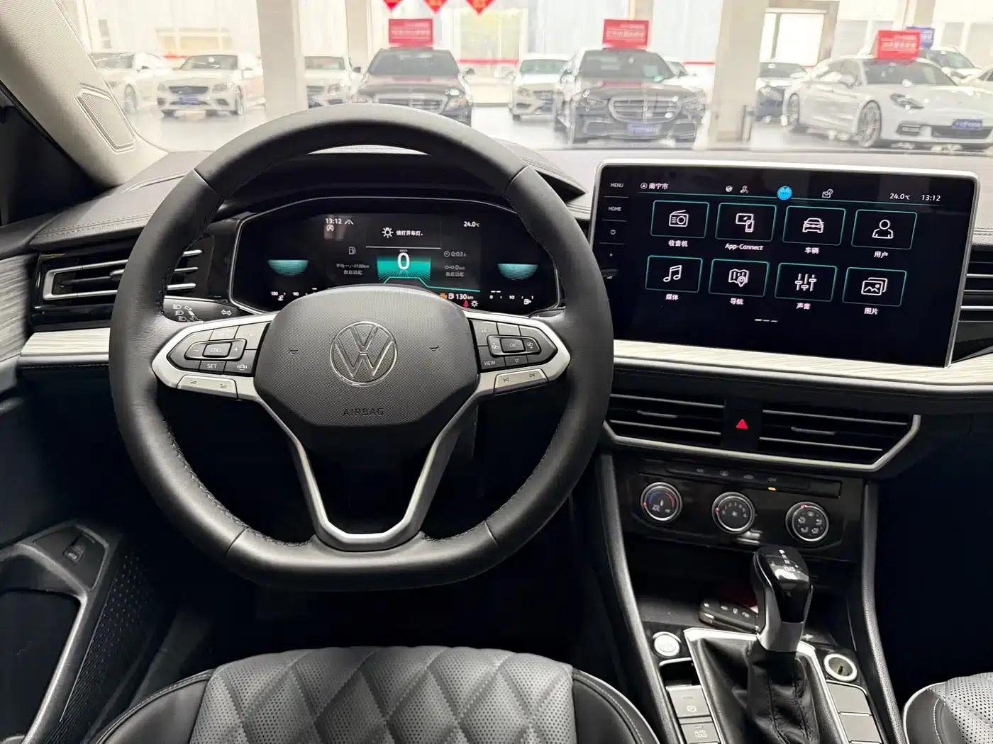2024 Volkswagen Sagitar 300TSI DSG Super Edition — миниатюра 9