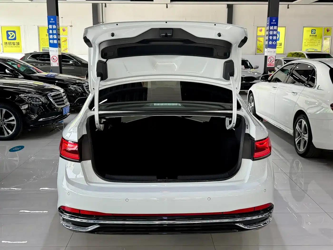 2023 Volkswagen Sagitar 280TSI DSG Super Edition — миниатюра 12