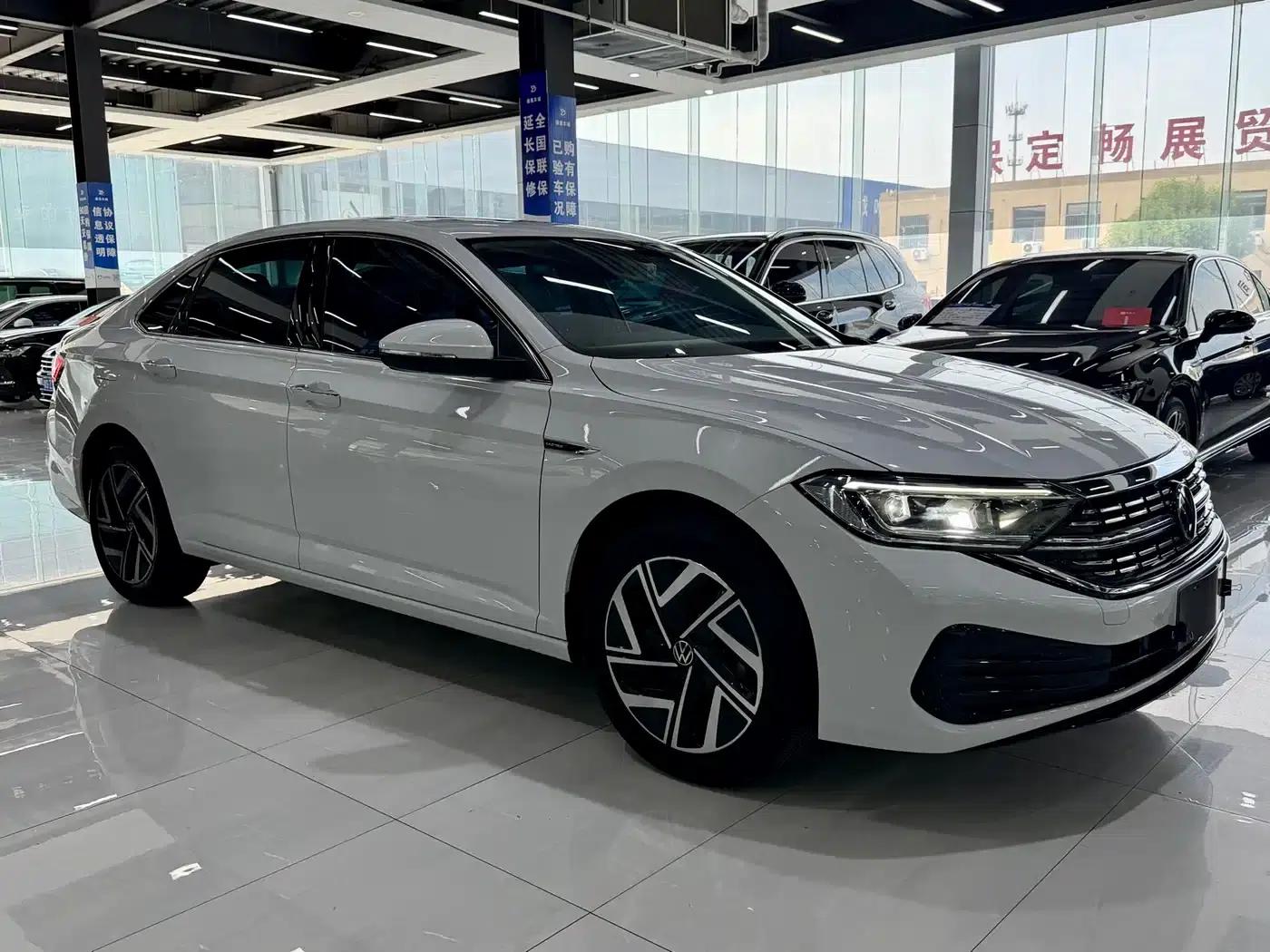 2023 Volkswagen Sagitar 280TSI DSG Super Edition — миниатюра 3