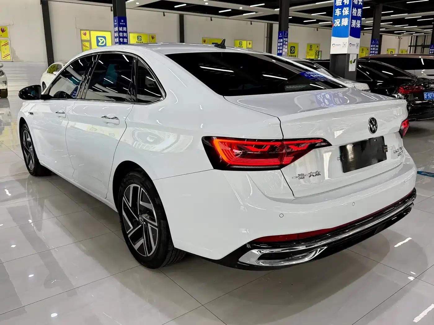 2023 Volkswagen Sagitar 280TSI DSG Super Edition — миниатюра 9