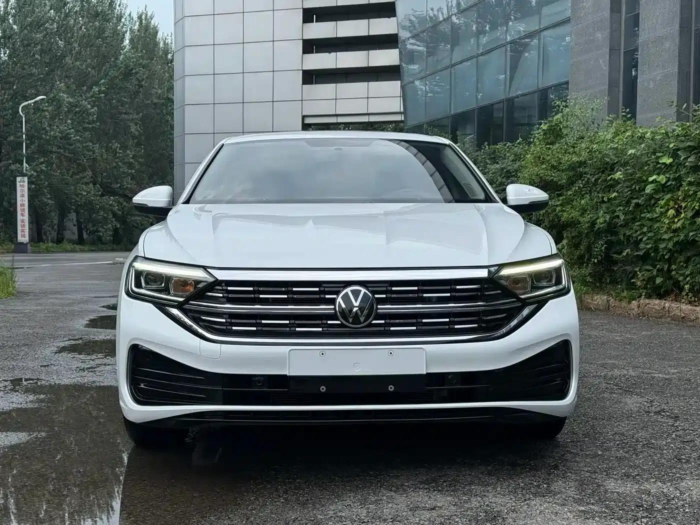 2023 Volkswagen Sagitar 280TSI DSG Super Edition — миниатюра 1