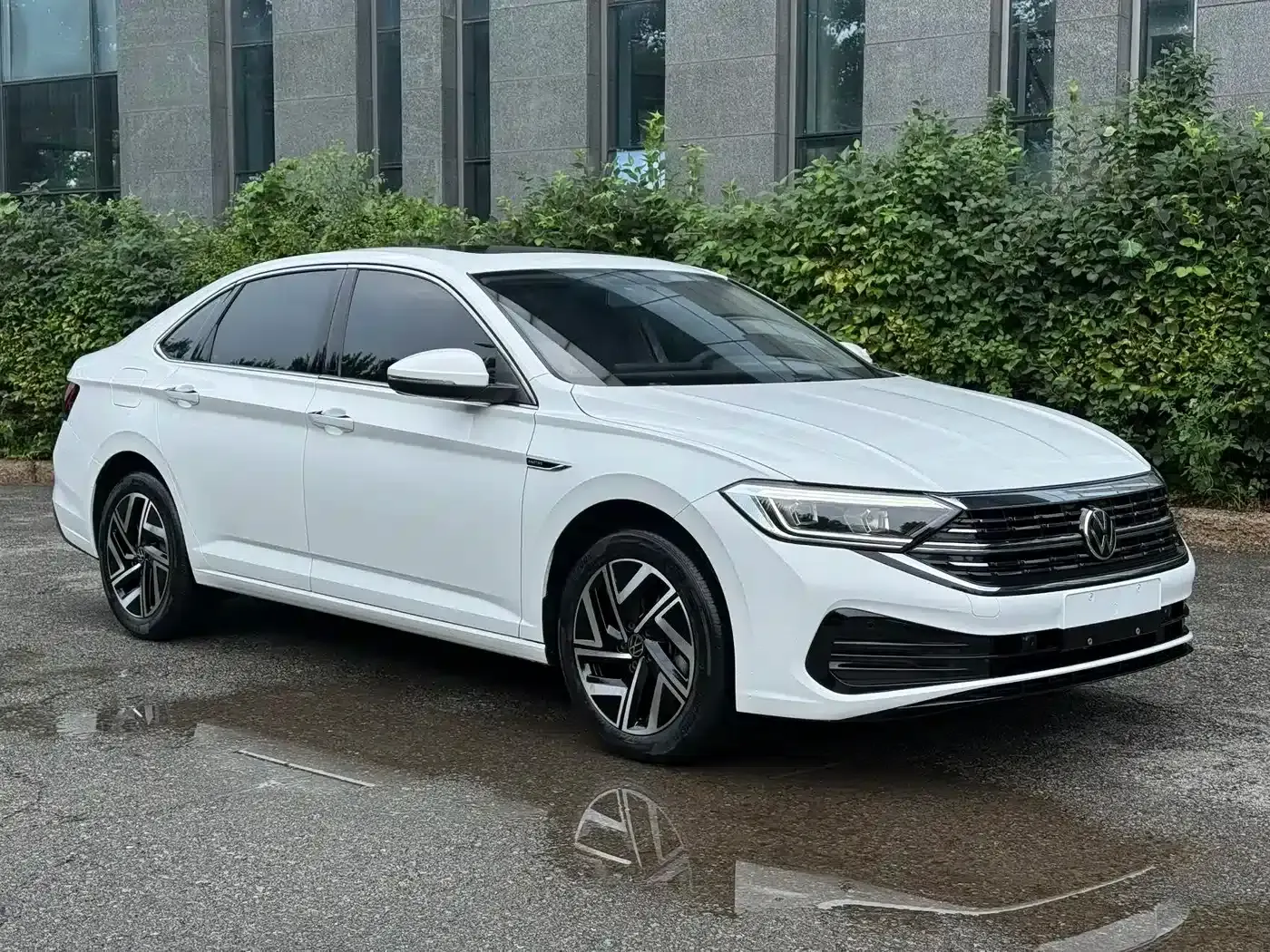 2023 Volkswagen Sagitar 280TSI DSG Super Edition — миниатюра 2