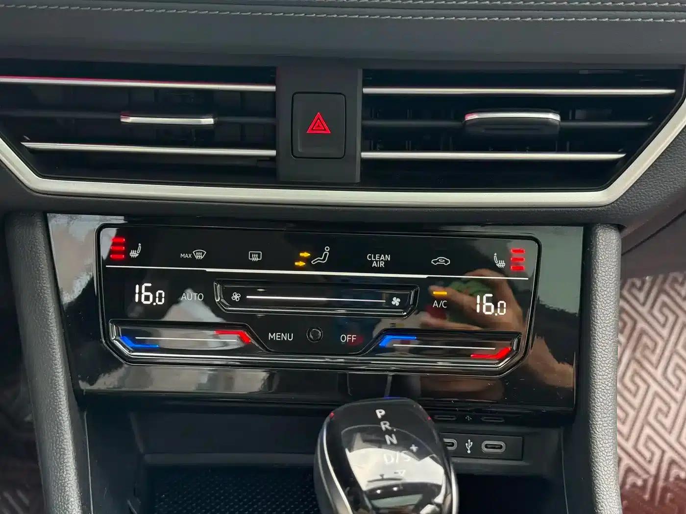 2023 Volkswagen Sagitar 280TSI DSG Super Edition — миниатюра 9