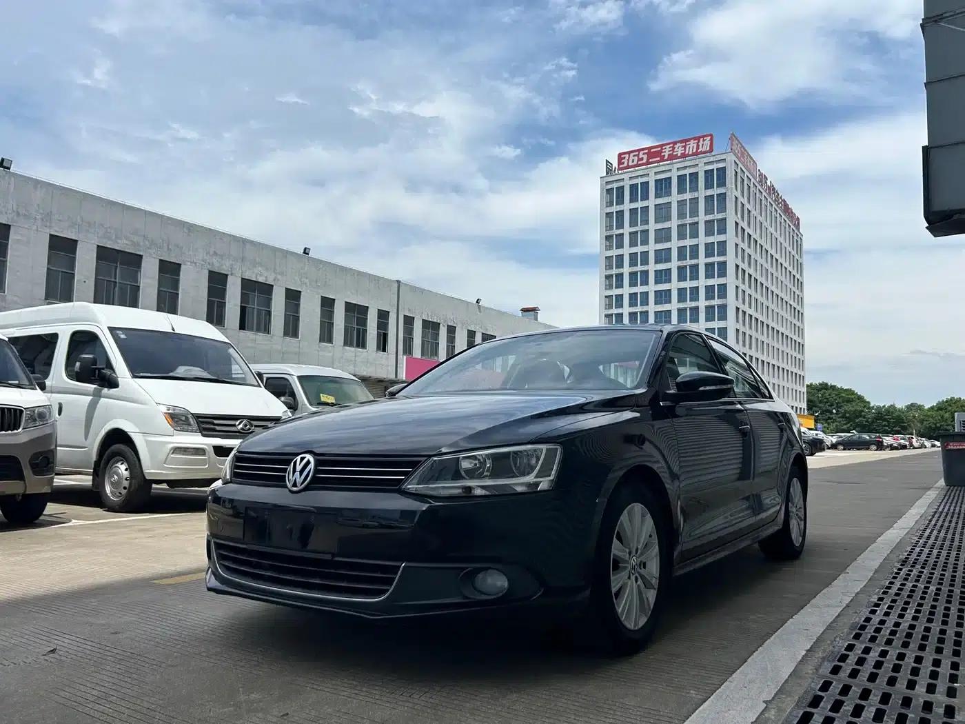 2014 Volkswagen Sagitar 1.6L Manual Comfort Edition — миниатюра 1