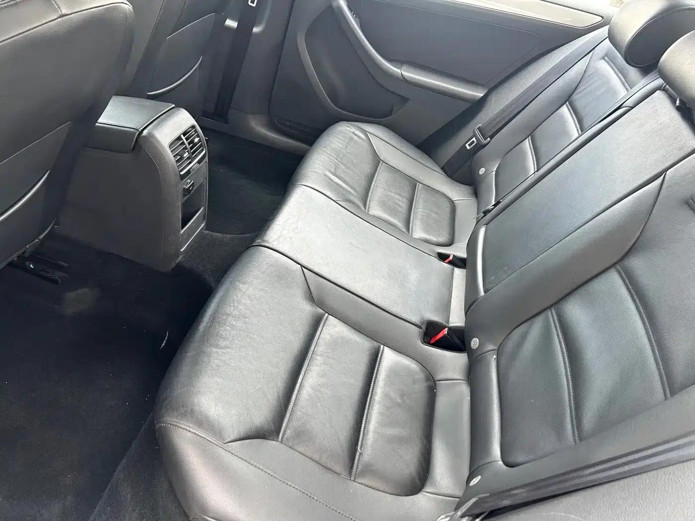 2014 Volkswagen Sagitar 1.6L Manual Comfort Edition — миниатюра 11