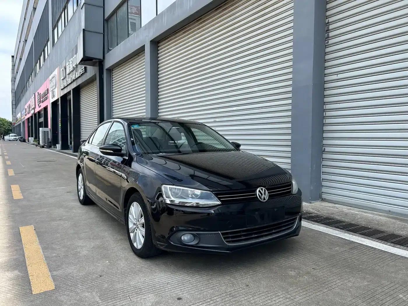 2014 Volkswagen Sagitar 1.6L Manual Comfort Edition — миниатюра 4