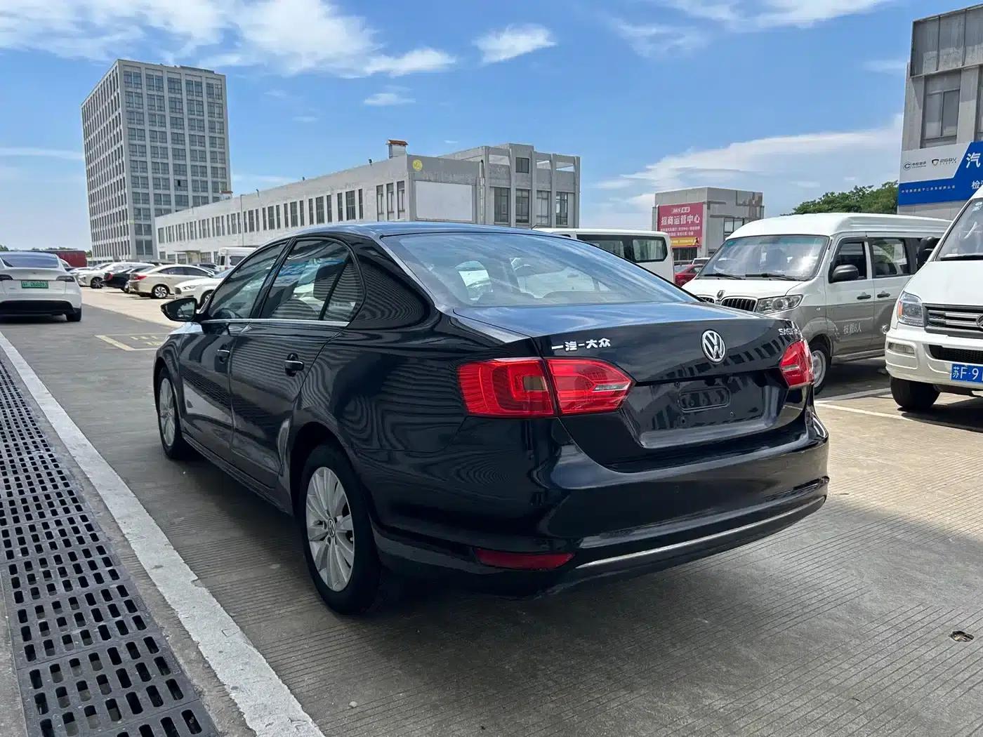 2014 Volkswagen Sagitar 1.6L Manual Comfort Edition — миниатюра 5