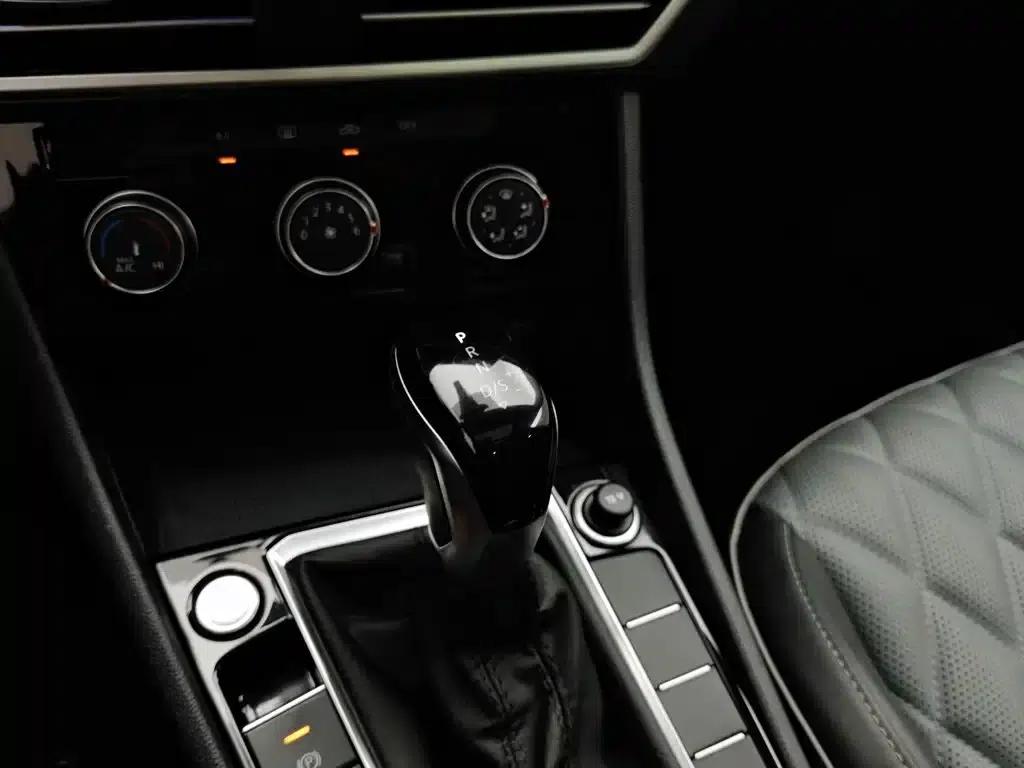 2024 Volkswagen Sagitar 300TSI DSG Super Edition — миниатюра 13