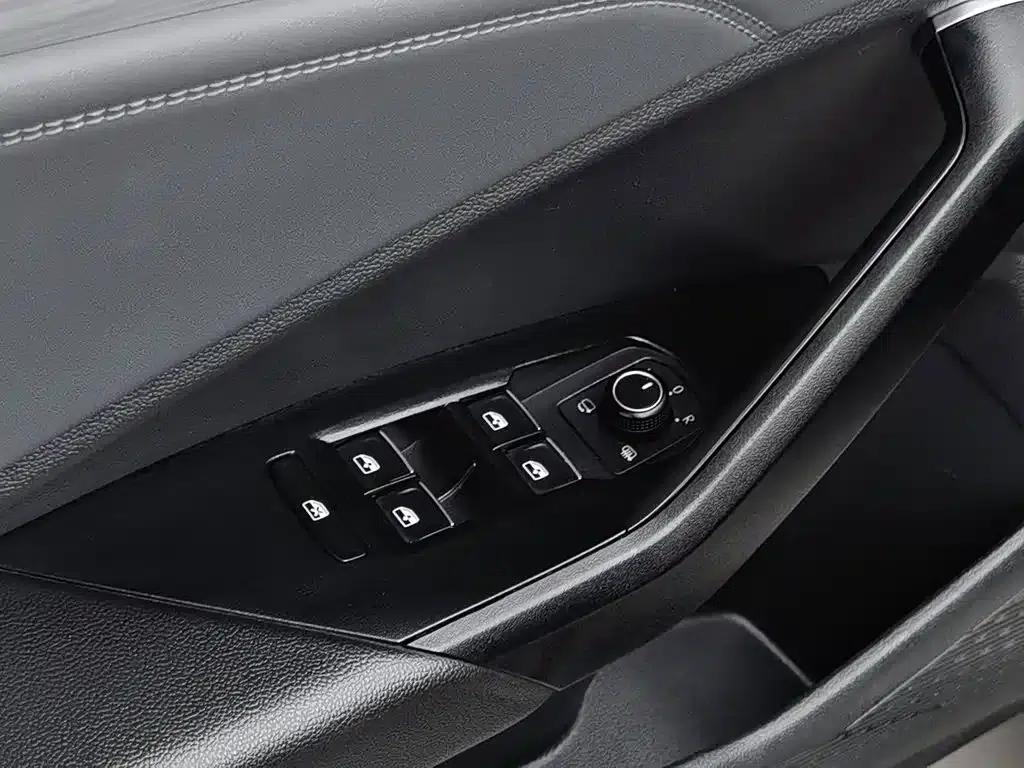 2024 Volkswagen Sagitar 300TSI DSG Super Edition — миниатюра 9