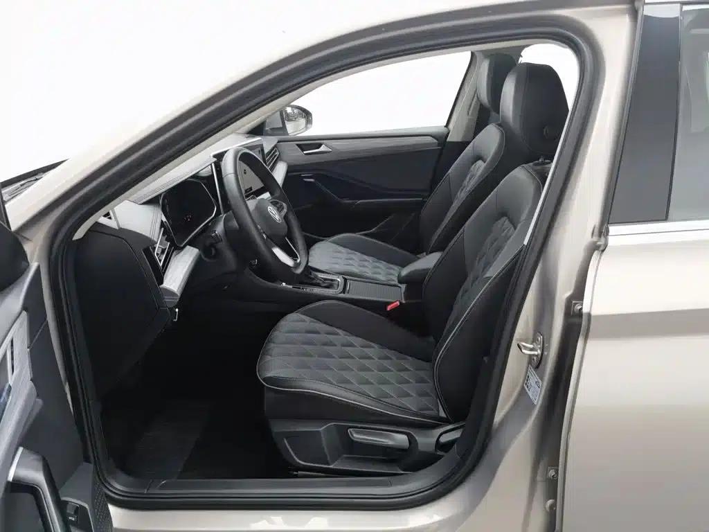 2024 Volkswagen Sagitar 300TSI DSG Super Edition — миниатюра 10