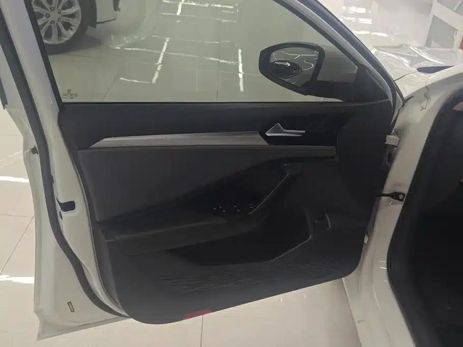 2021 Volkswagen Sagitar 280TSI DSG Comfort Smart Edition — миниатюра 7